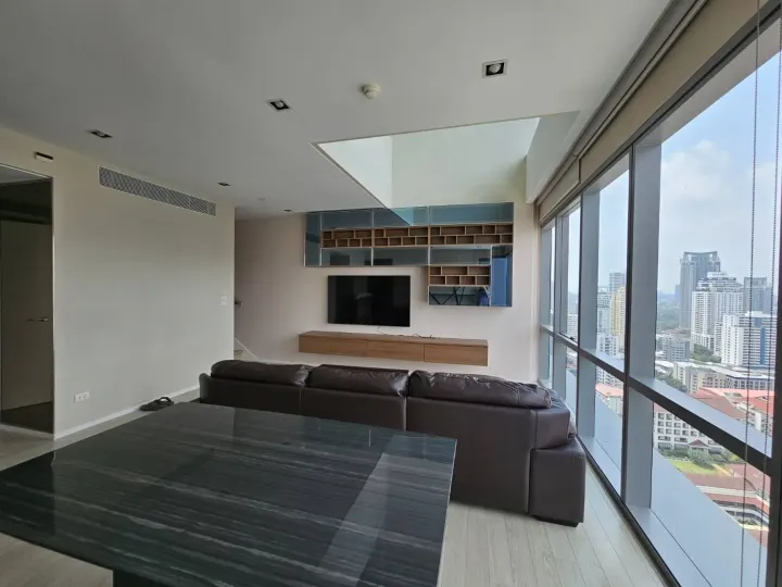 Property photos for The Room Sukhumvit 21