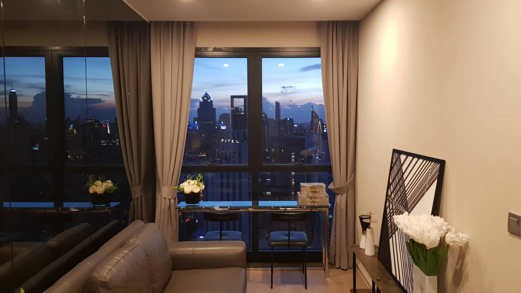 Property photos for Ashton Asoke