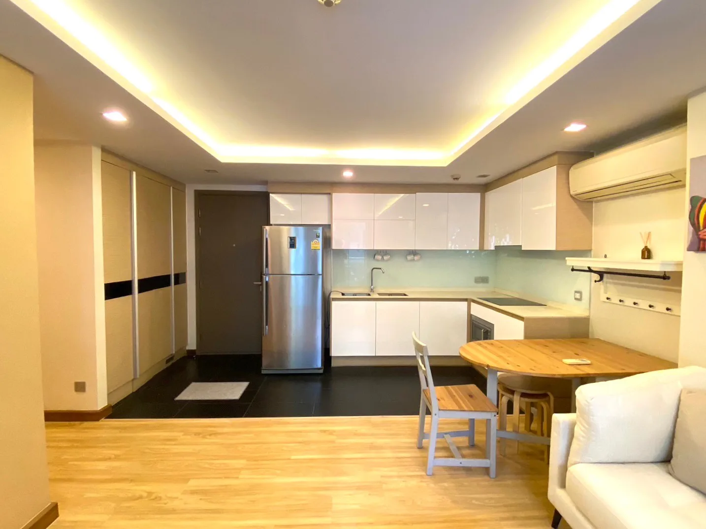 Property photos for Via Botani