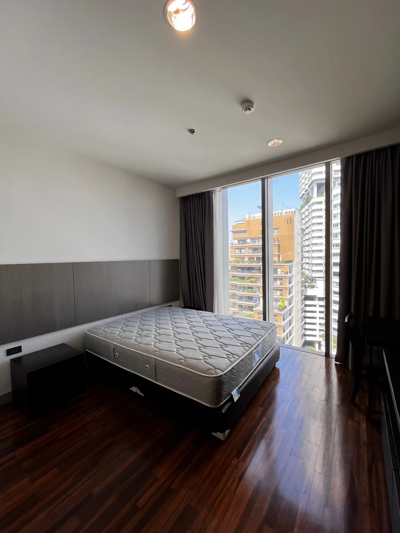 Property photos for Piya Residence 28 -30