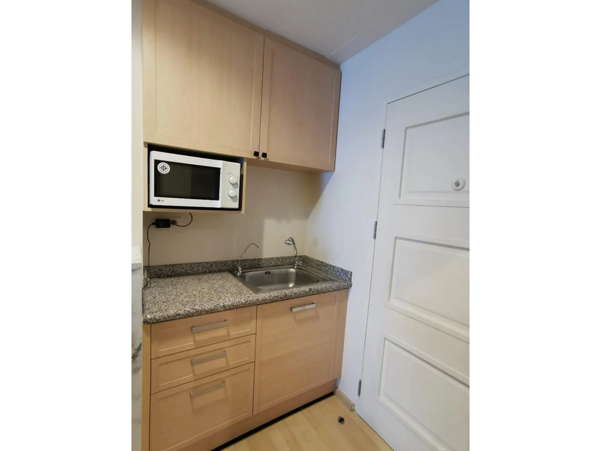 Property photos for Noble Lite