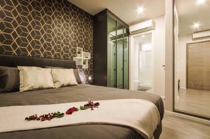 Property photos for The Room Sathorn - St.Louis