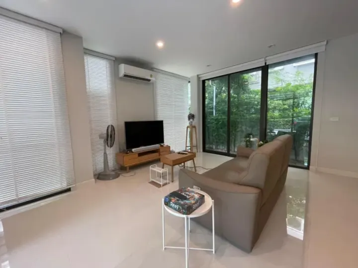 Property photos for Baan Klang Muang Classe Ekkamai-ramintra