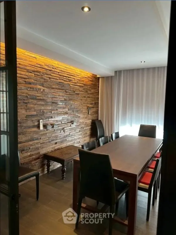 Property photos for Penthouse Condominium 3