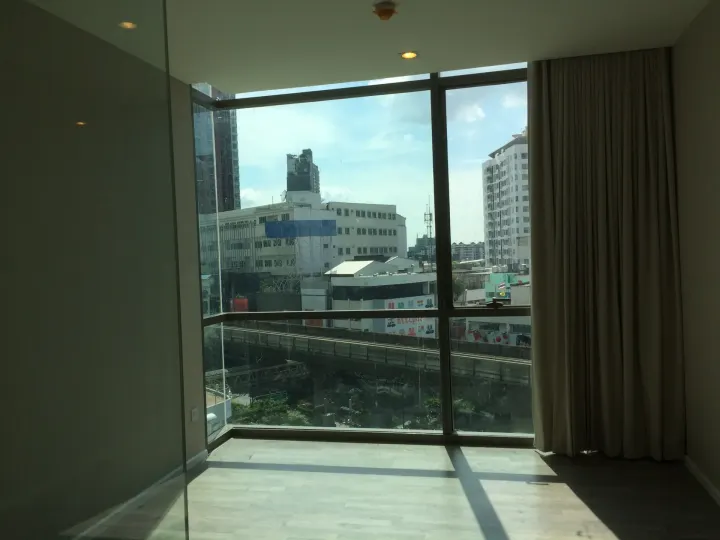 Property photos for The Room Sukhumvit 69