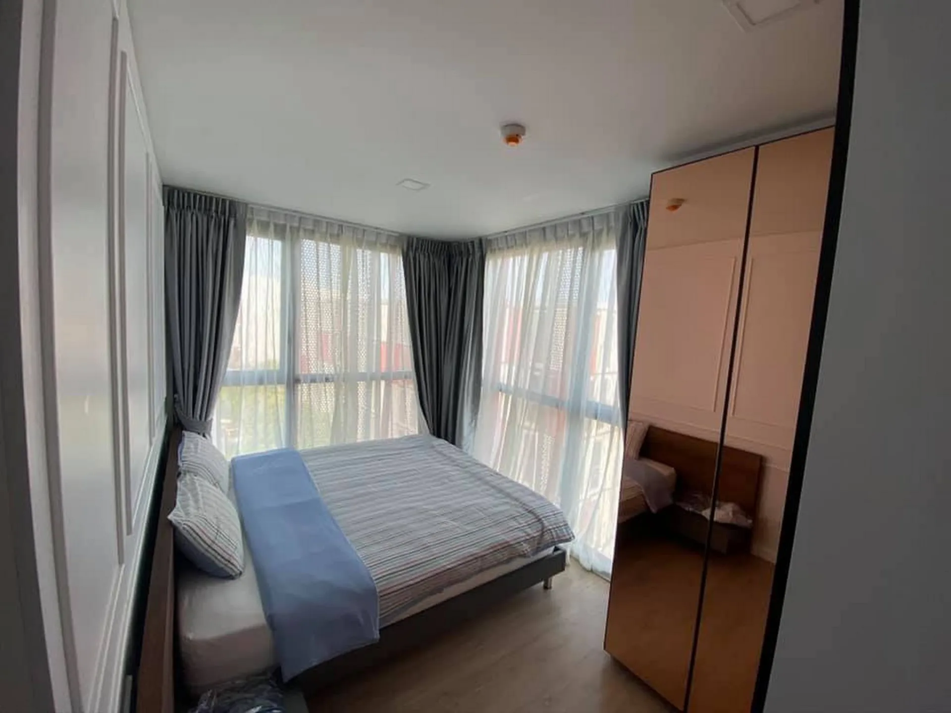 Property photos for Taka Haus Ekamai 12
