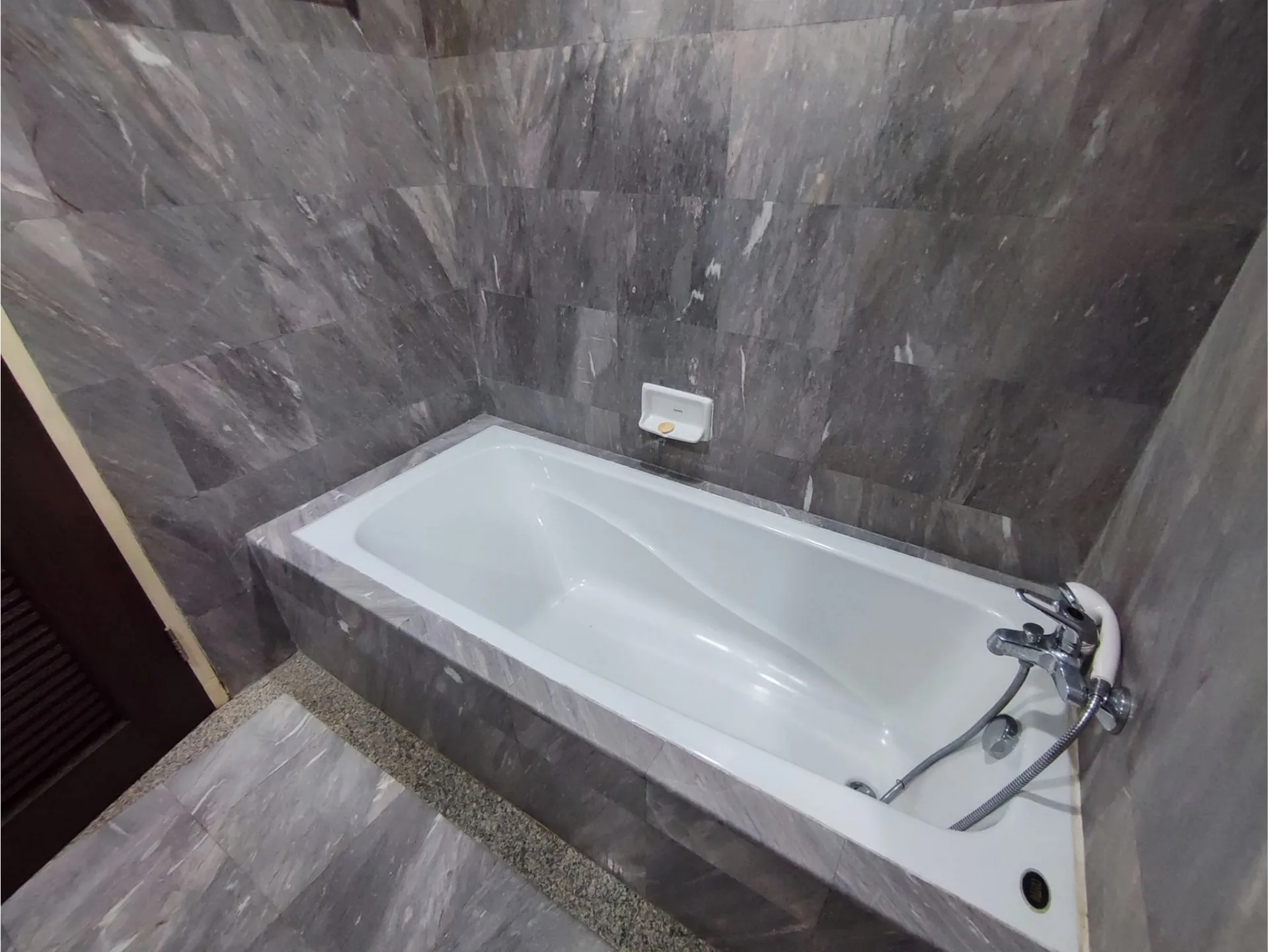 Property photos for Baan Pruksasiri 1 Ratchatawi