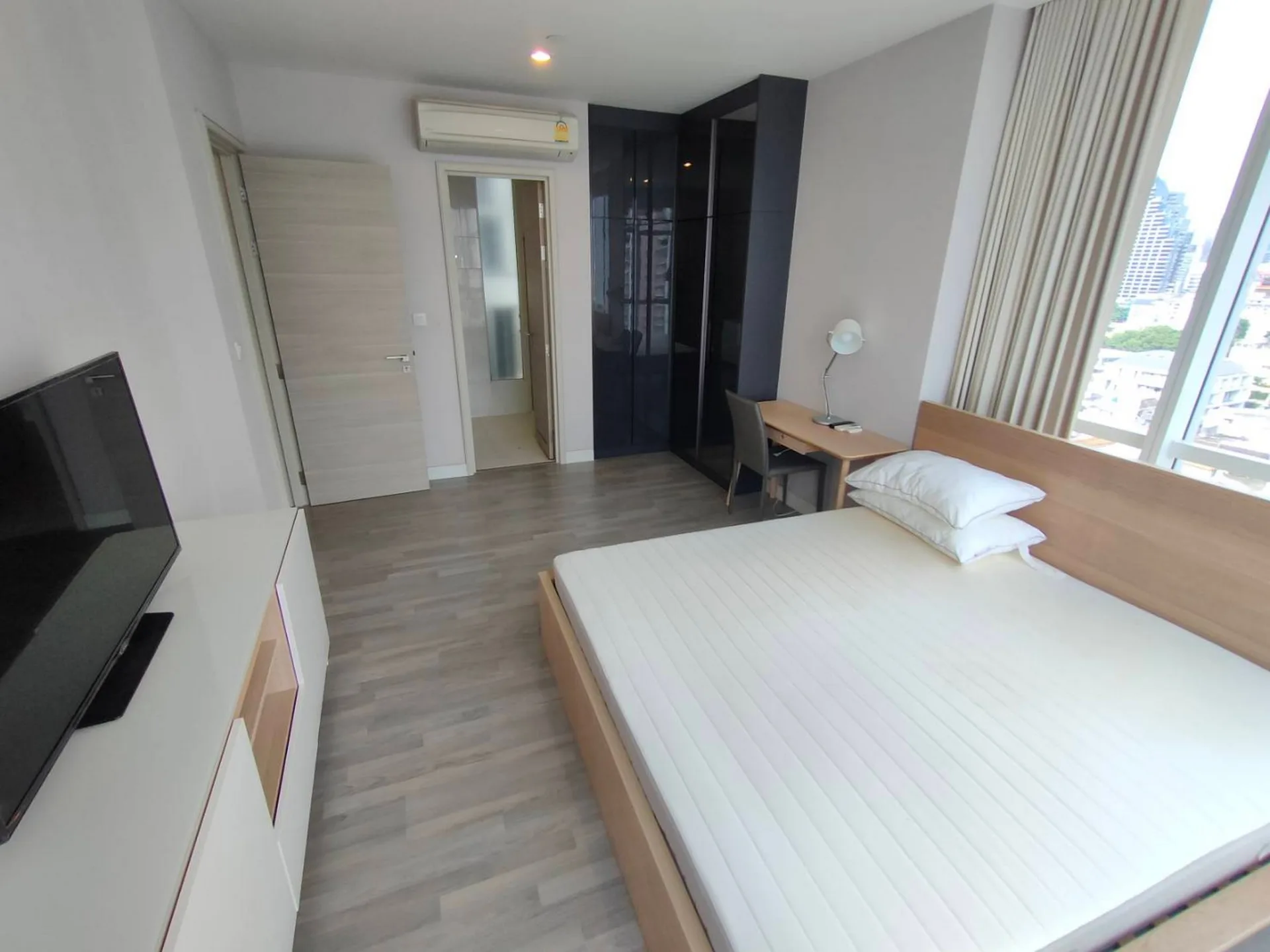 Property photos for The room Sathorn - TanonPun