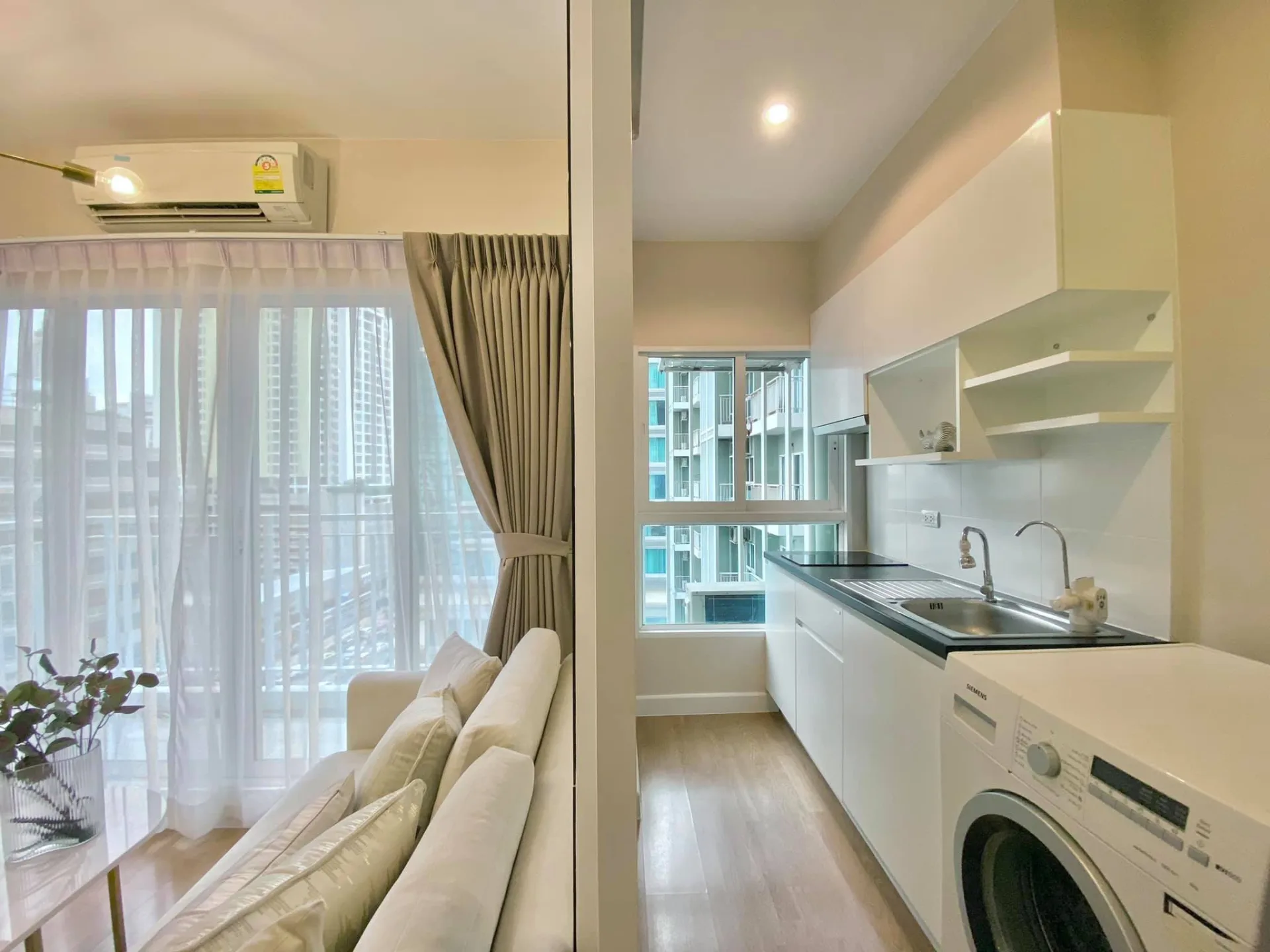 Property photos for The Parkland Grand Asoke - Phetchaburi