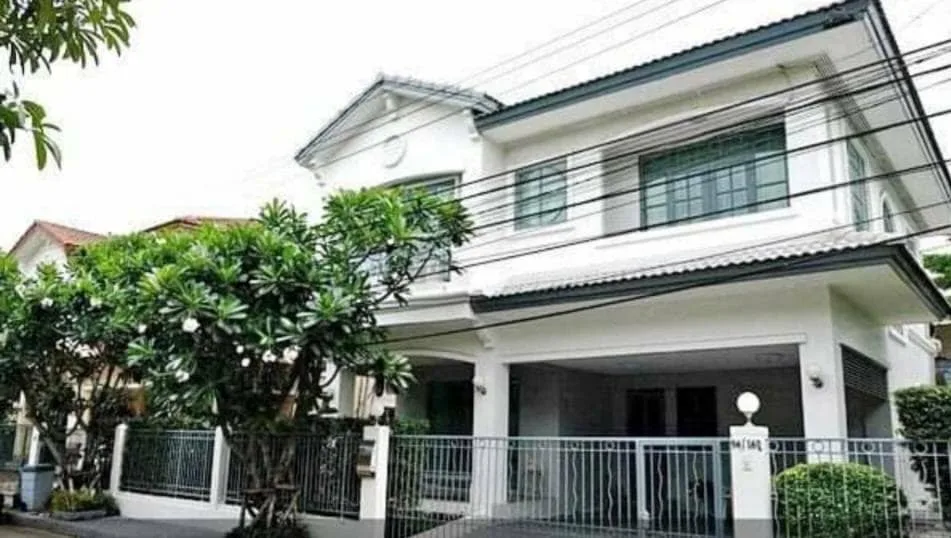 Property photos for Baan Manthana Rama 9 ??? Srinakarin
