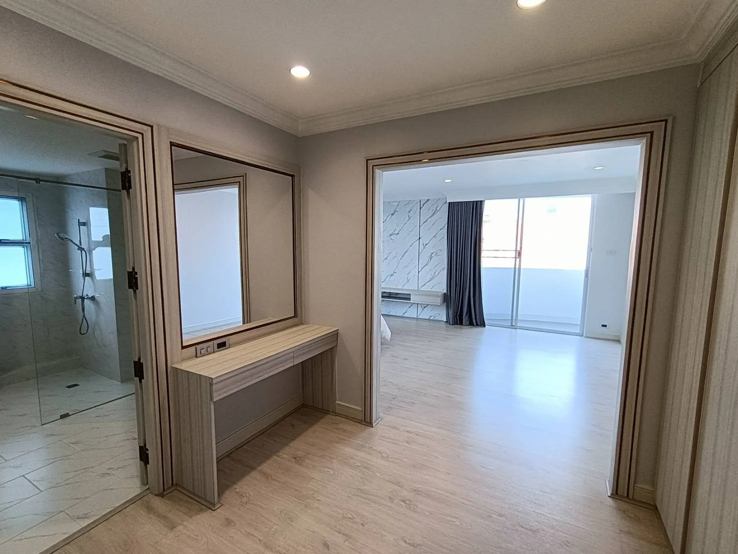 Property photos for Raj Mansion