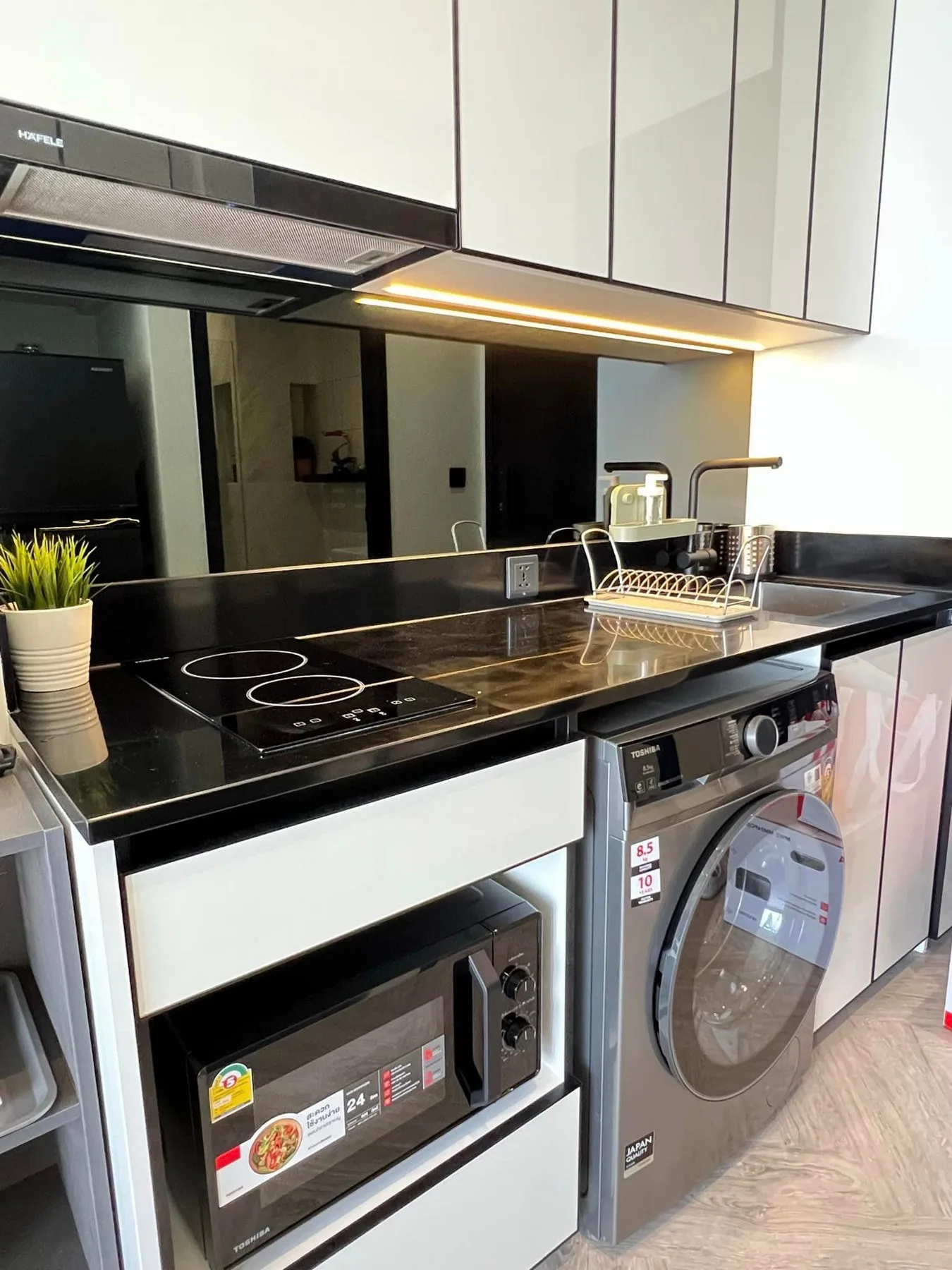 Property photos for Chapter Charoennakhorn-riverside