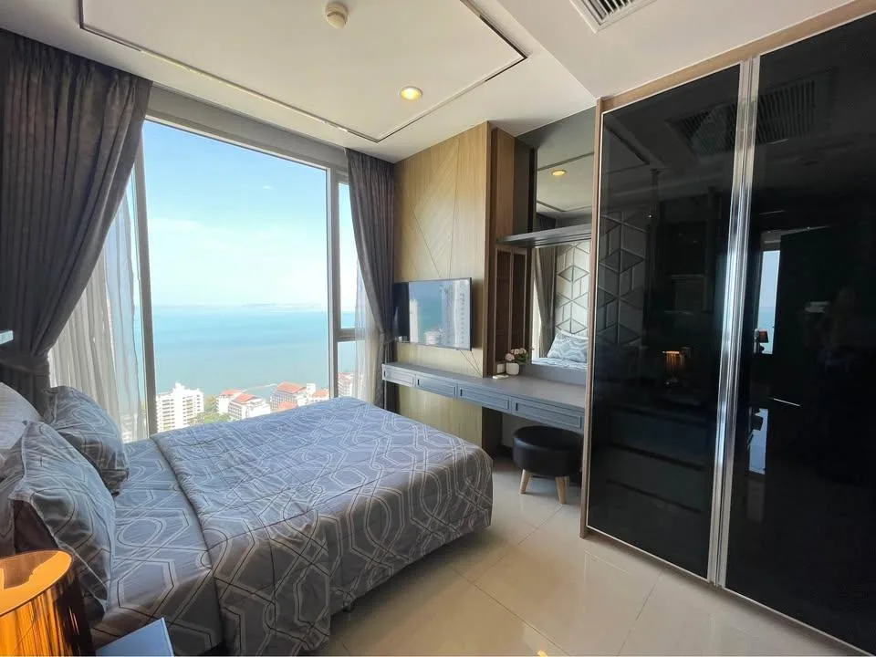 Property photos for The Riviera Wongamat Beach