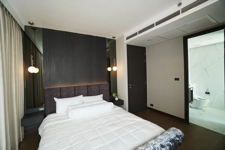 Property photos for Siamese Exclusive Queens