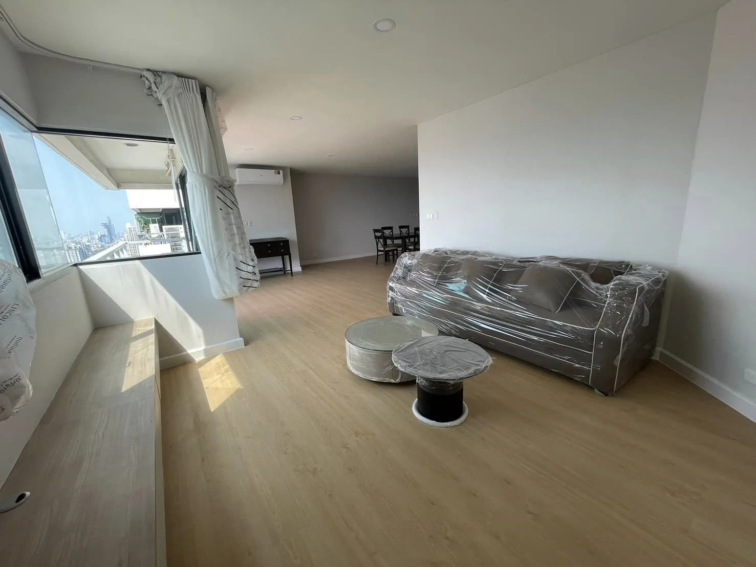 Property photos for Sathorn Gardens