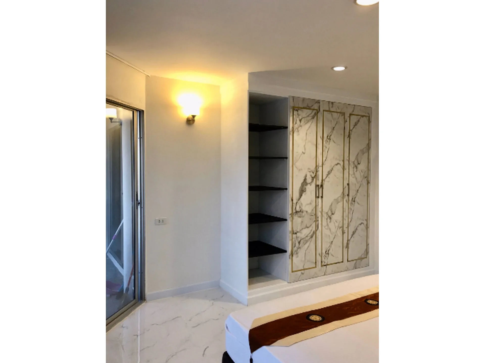 Property photos for The Waterford Diamond