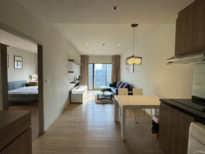 Property photos for Noble Refine