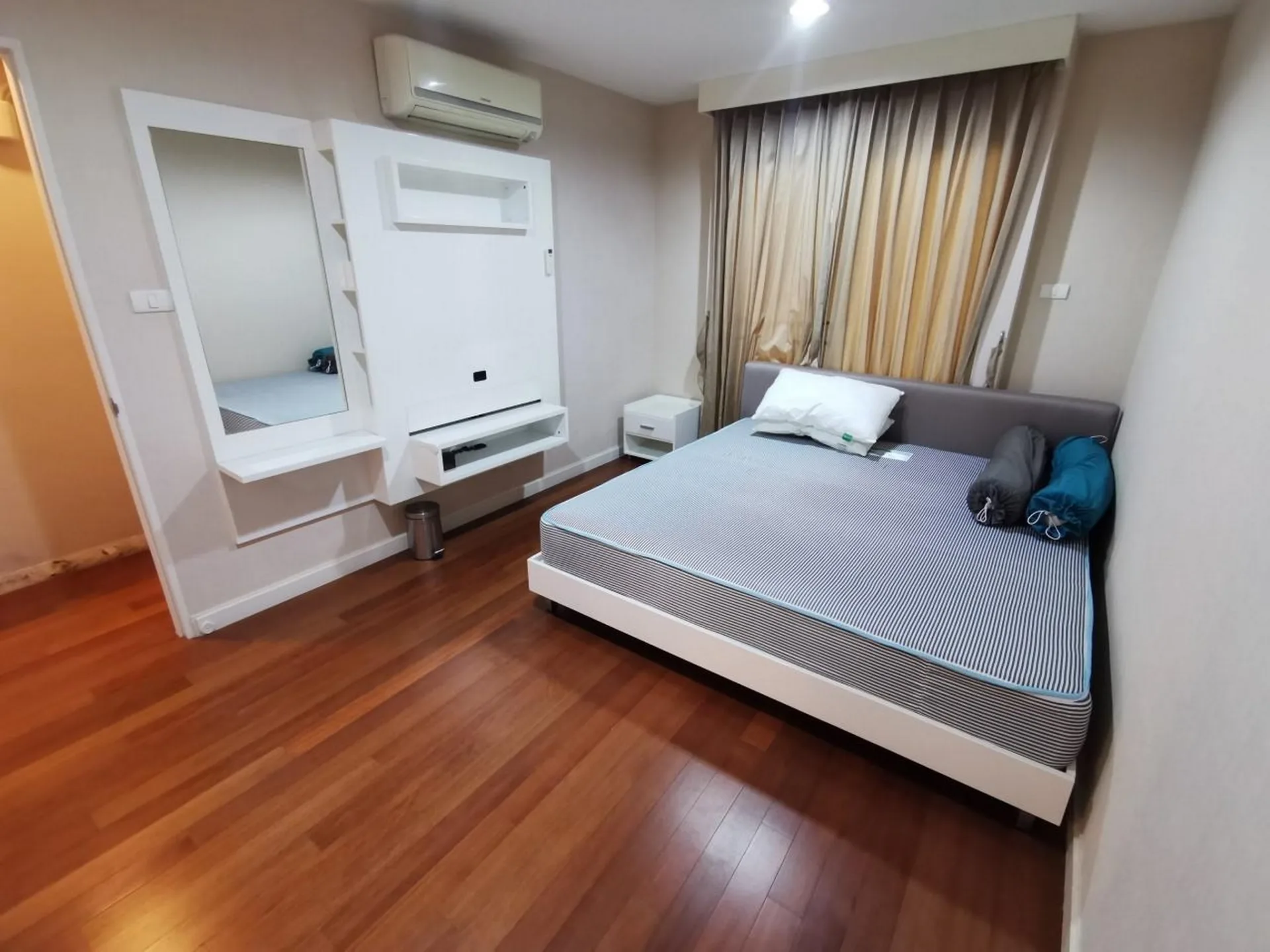 Property photos for Belle Grand Rama 9