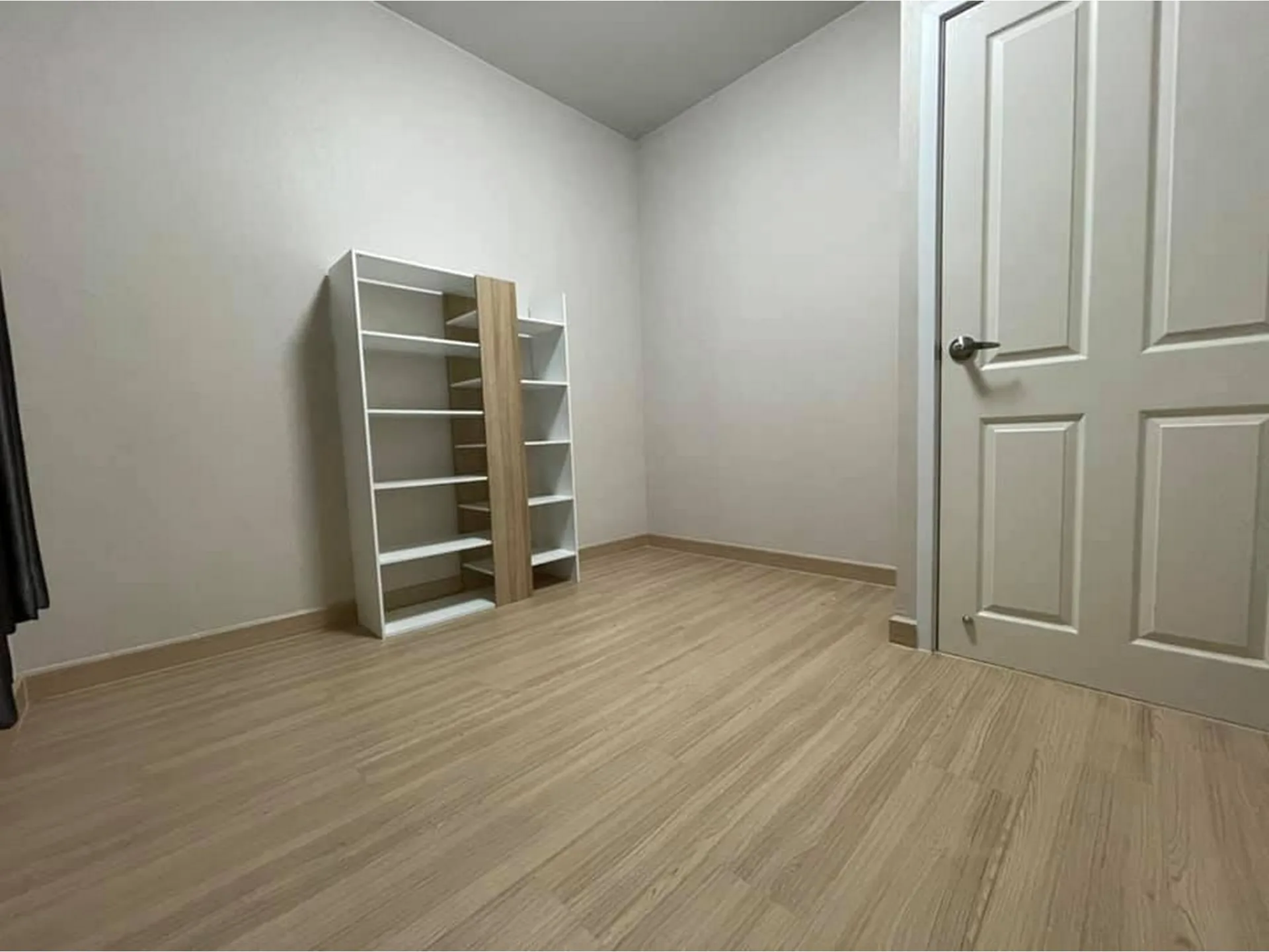 Property photos for The Village 3 Bang Na-wong Waen