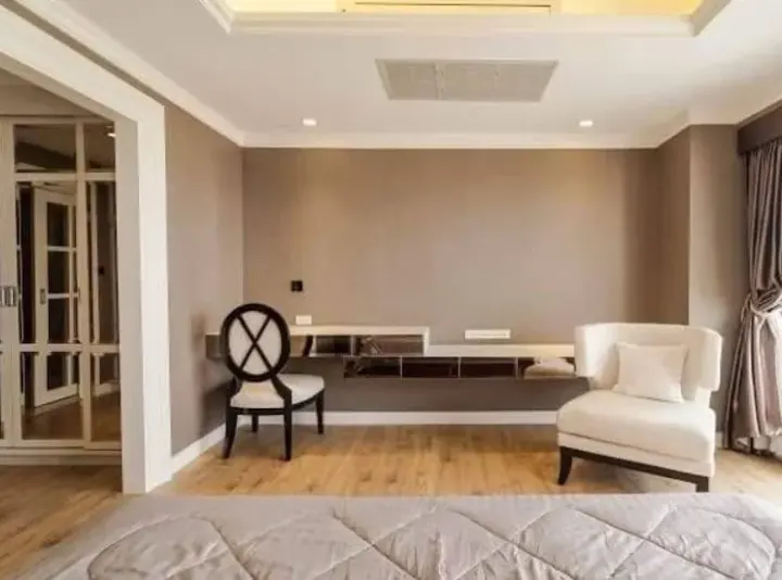 Property photos for State Tower