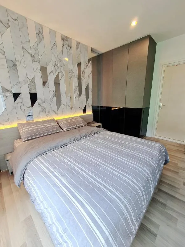 Property photos for The Key Sathorn - Charoenraj