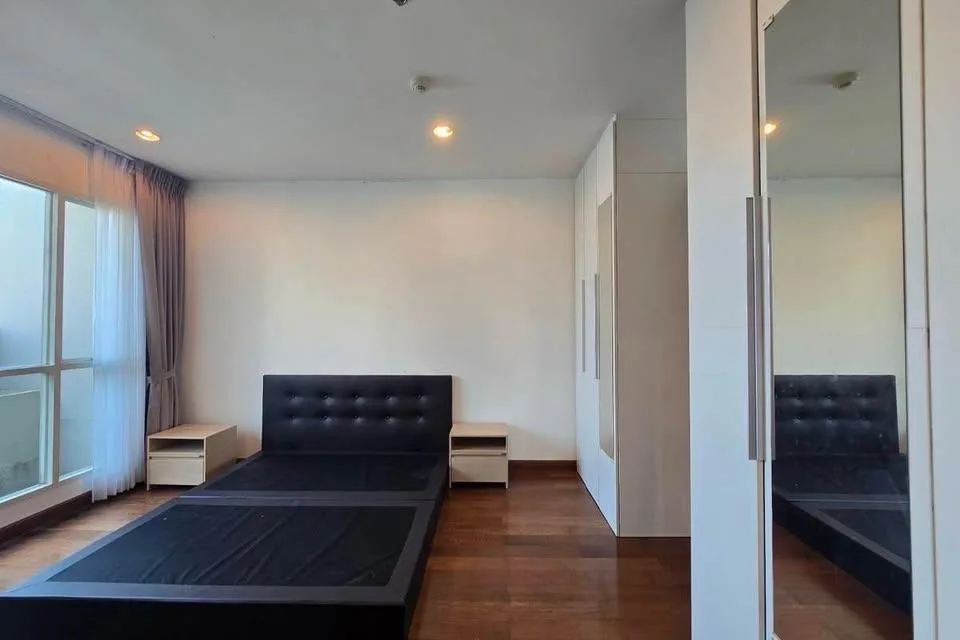 Property photos for The Address Chidlom