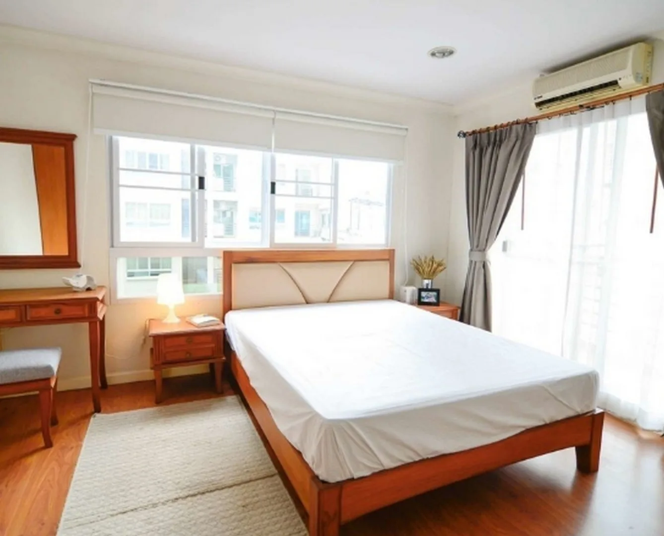 Property photos for Lumpini Suite Sukhumvit 41