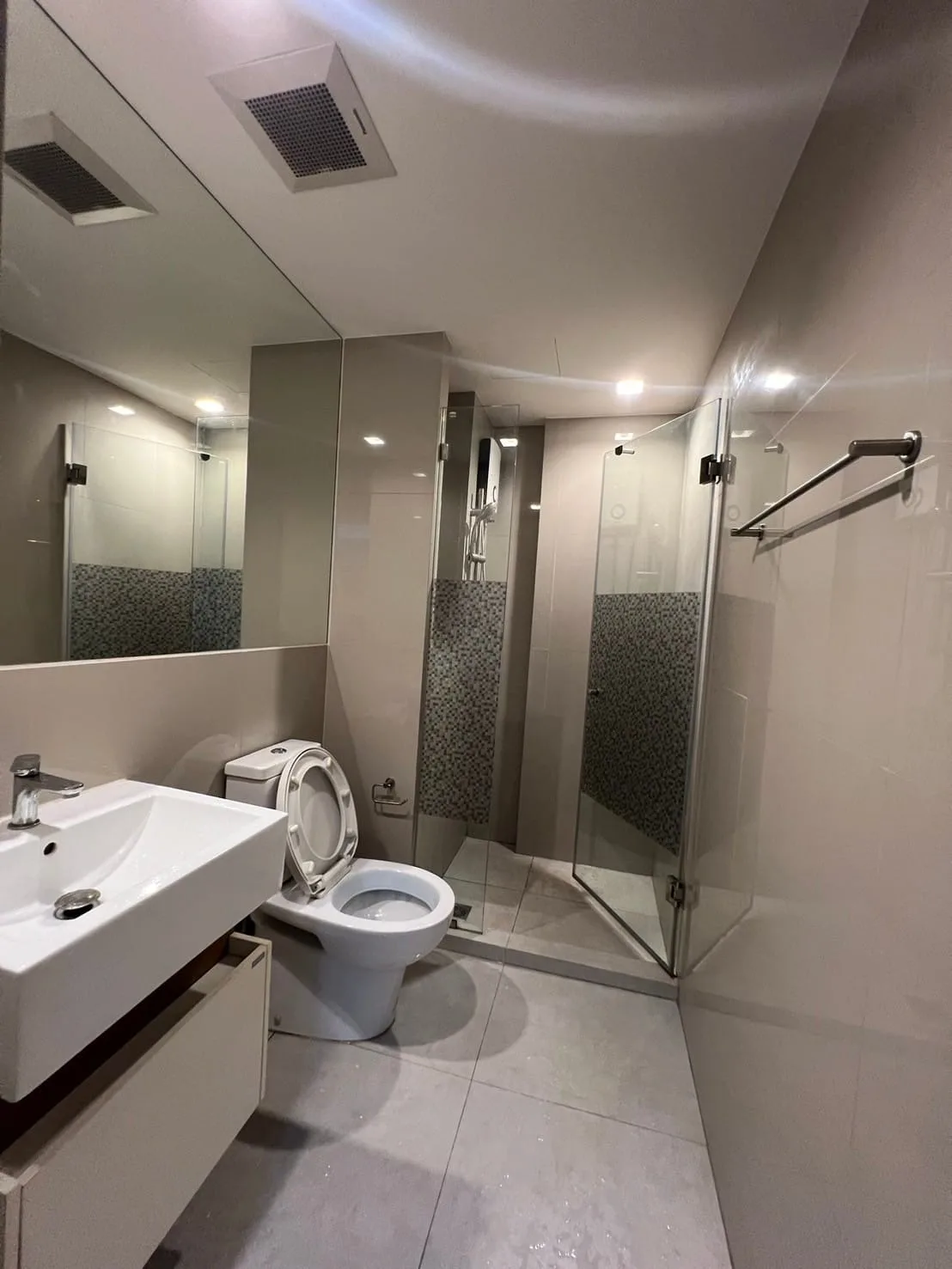 Property photos for Chambers Cher Ratchada ??? Ramintra
