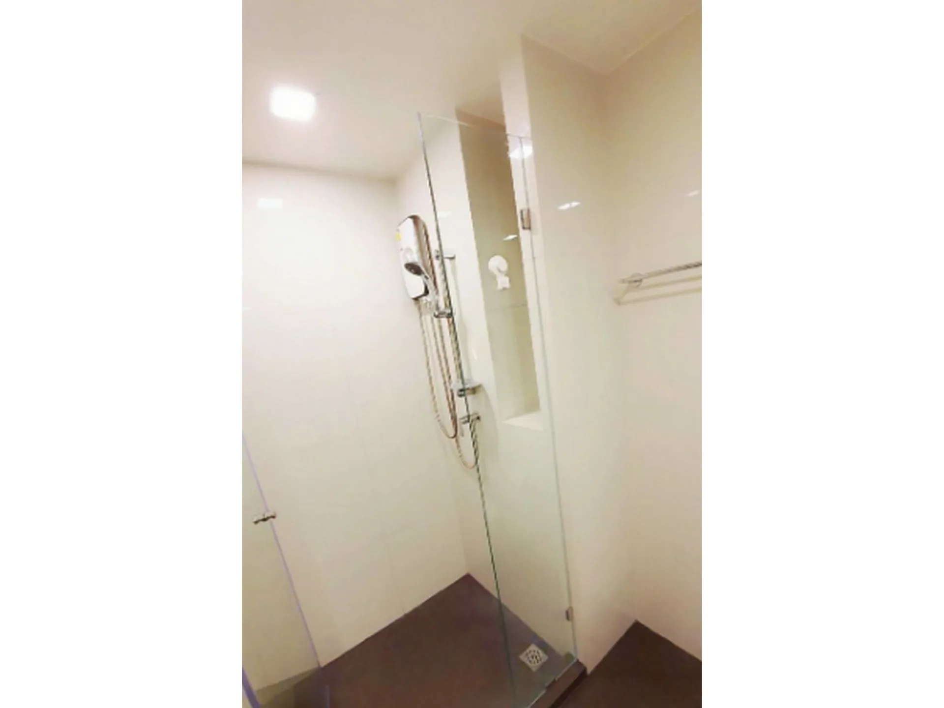 Property photos for Chambers On - nut Station