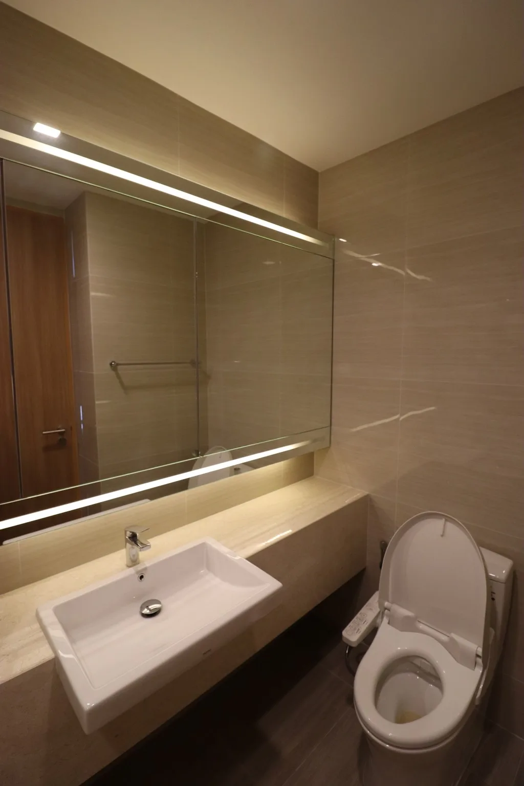 Property photos for Noble BE 33