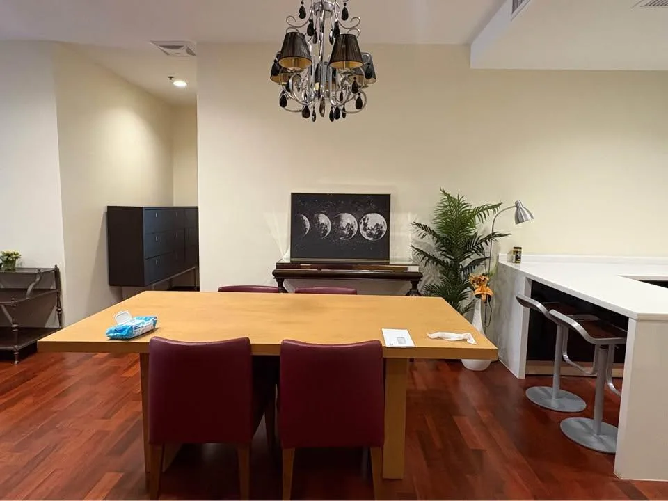 Property photos for Noble Ora
