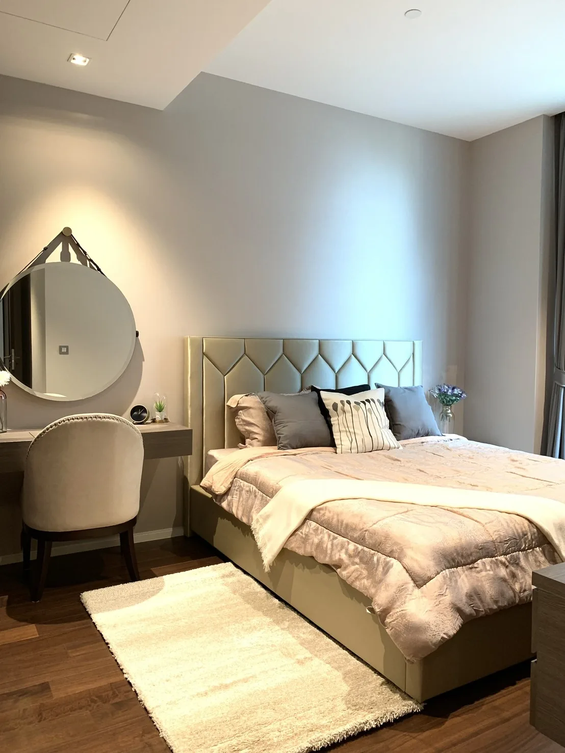 Property photos for The Diplomat 39