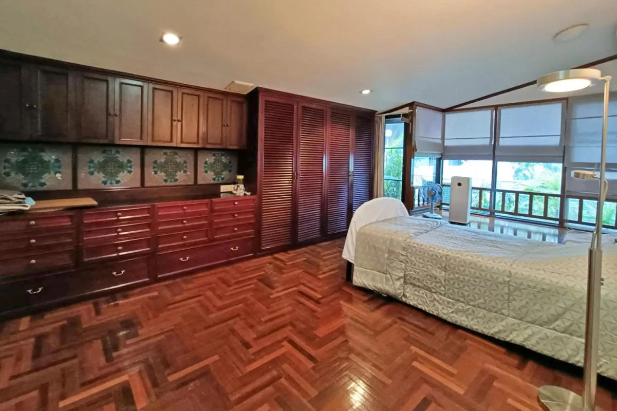Property photos for Premier Condominium