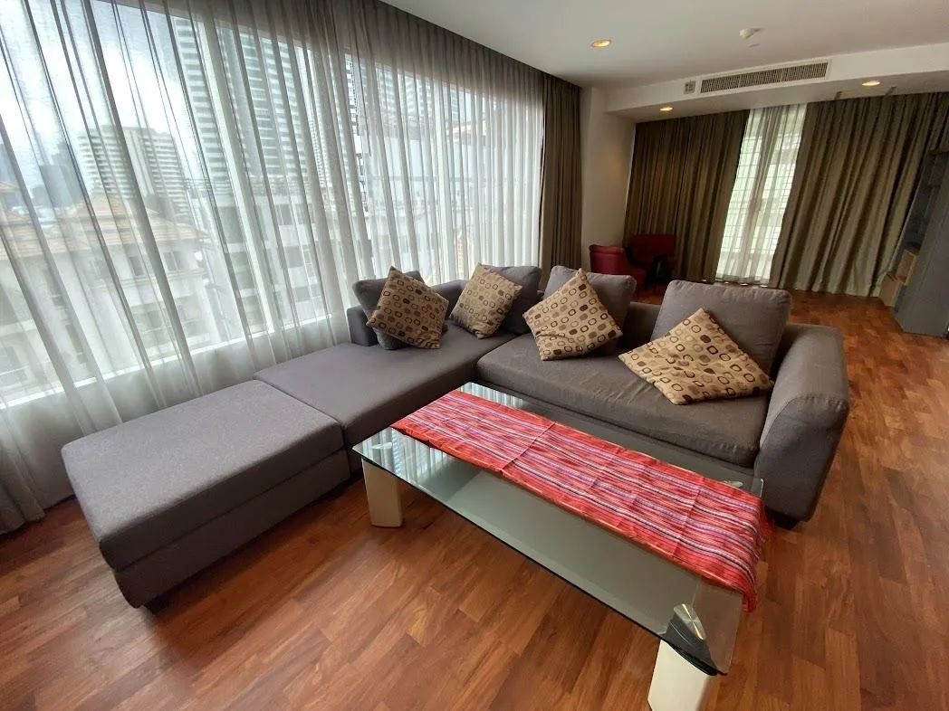 Property photos for Wilshire
