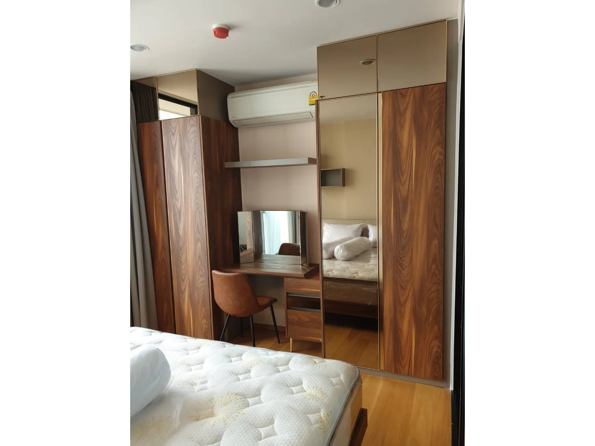 Property photos for Noble Revolve Silom