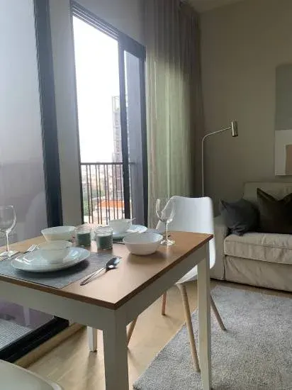 Property photos for Noble Reveal