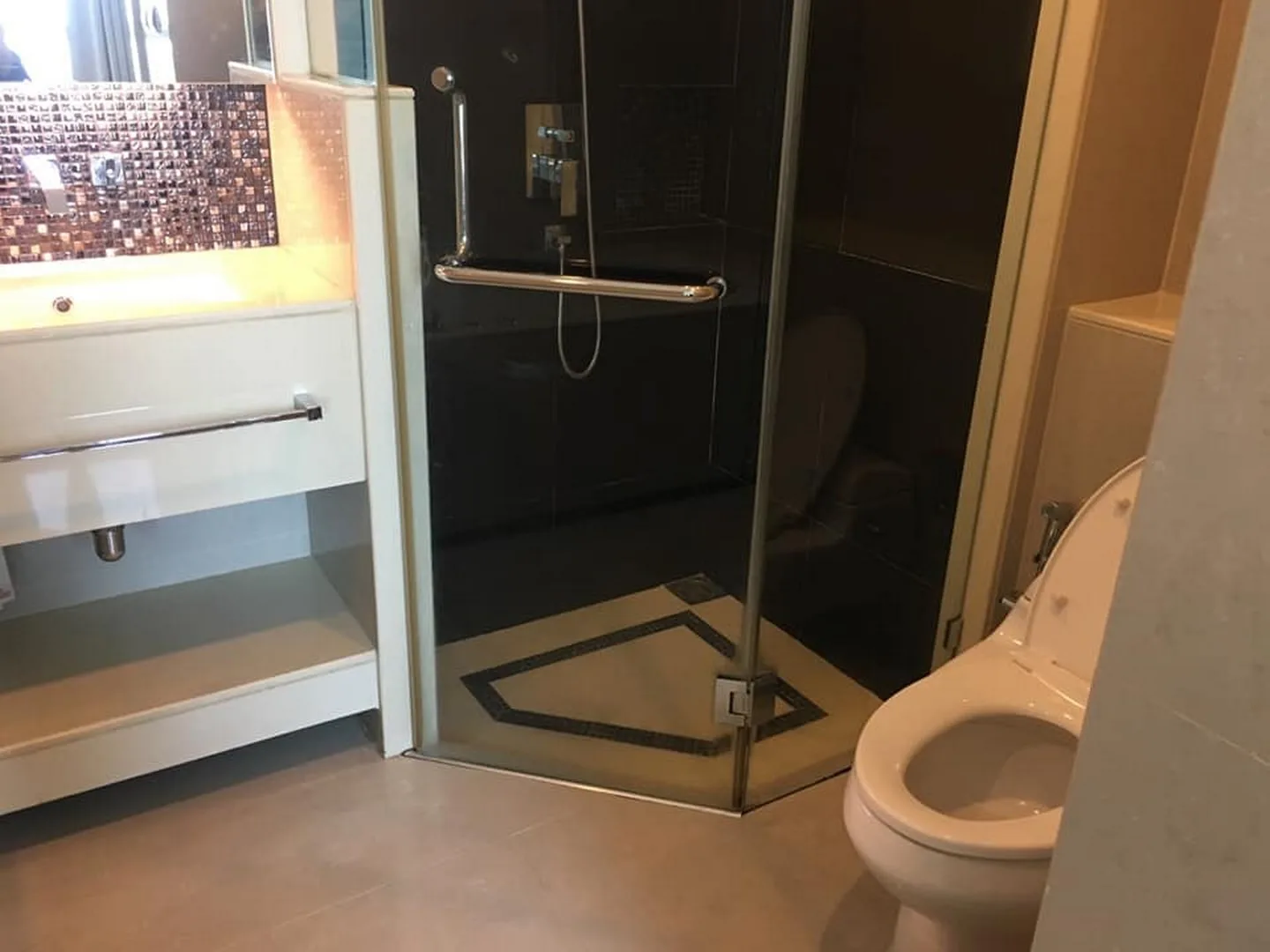 Property photos for The Address Asoke