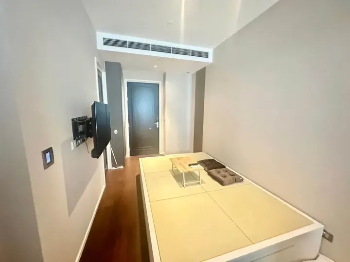 Property photos for The Diplomat 39