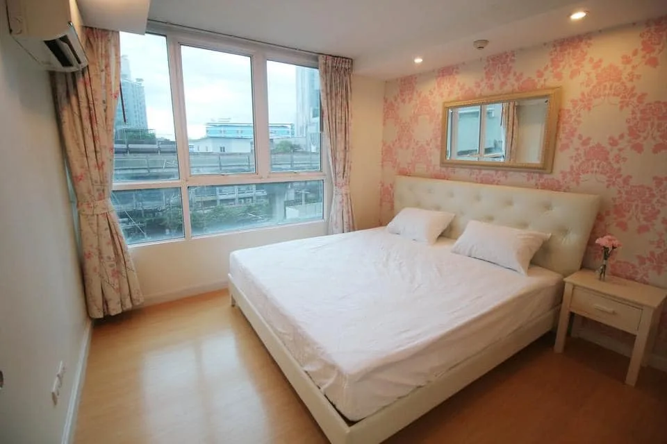 Property photos for Zenith Place  Sukhumvit 71