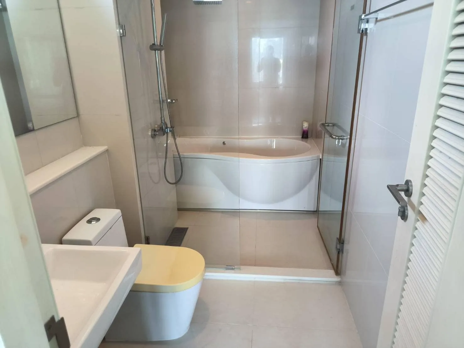 Property photos for Ivy Thonglor