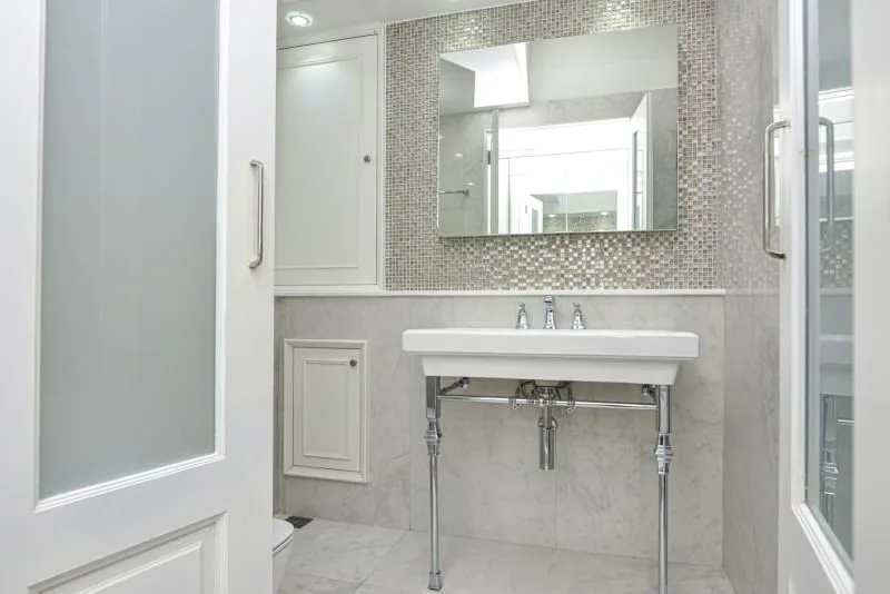 Property photos for State Tower