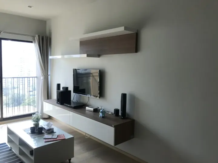 Property photos for Noble Refine
