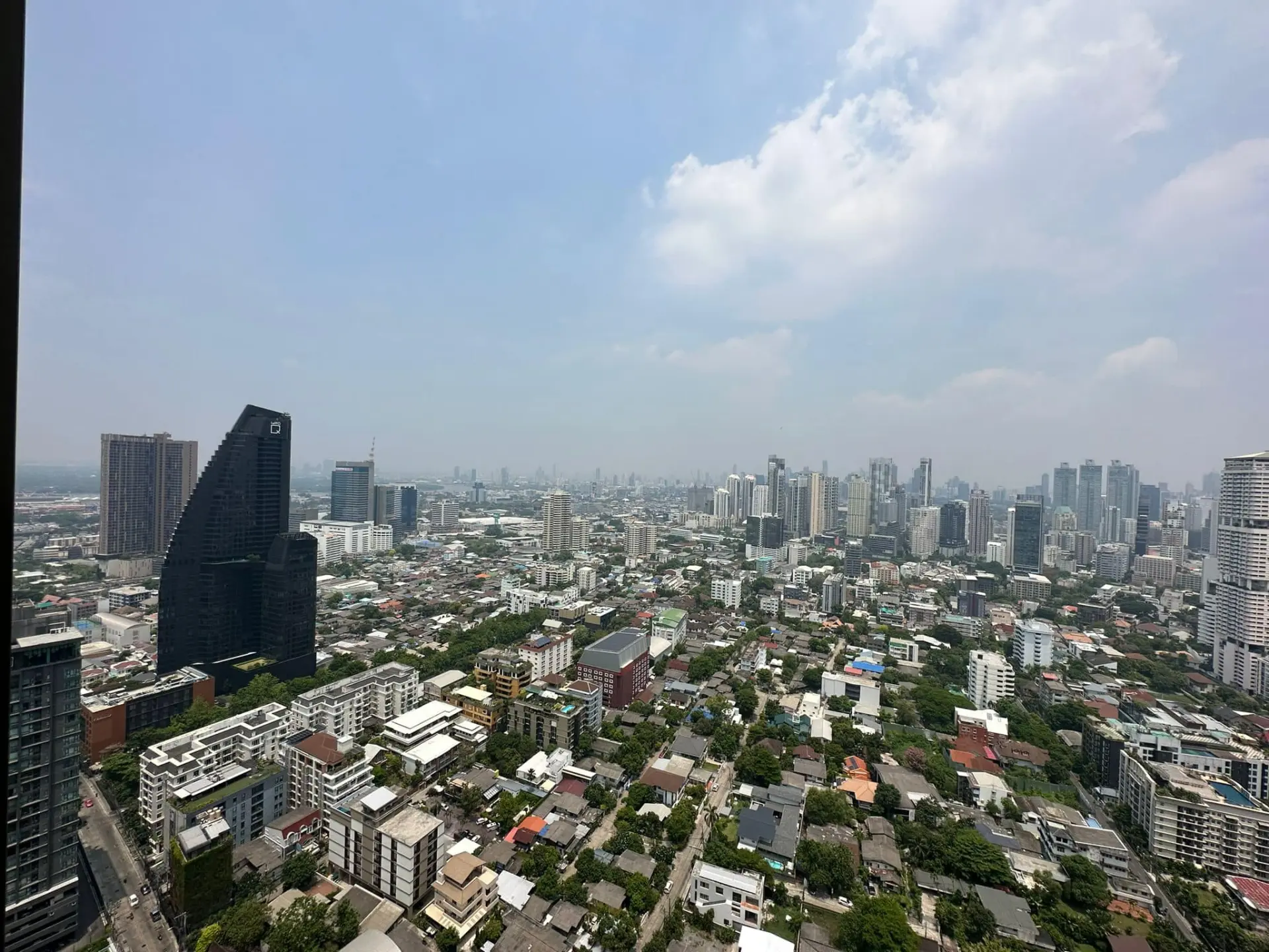Property photos for The Esse Sukhumvit 36