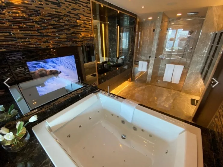 Property photos for 185 Rajadamri