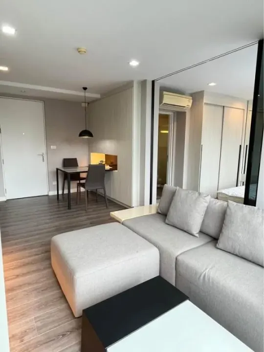 Property photos for The Room Sukhumvit 40