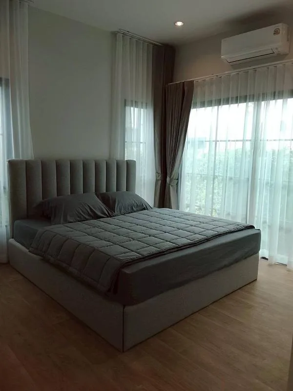 Property photos for Sansiri 10 East