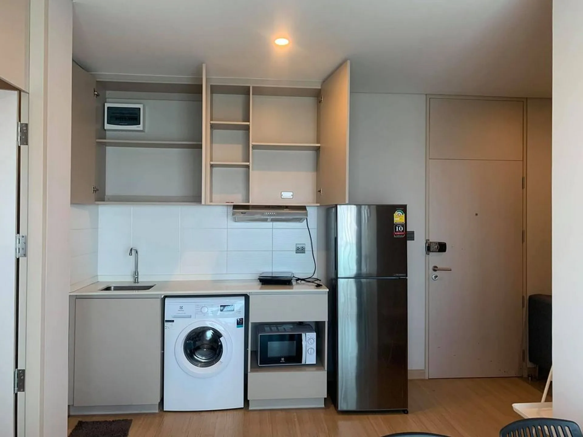 Property photos for Lumpini Suite Phetchaburi - Makkasan