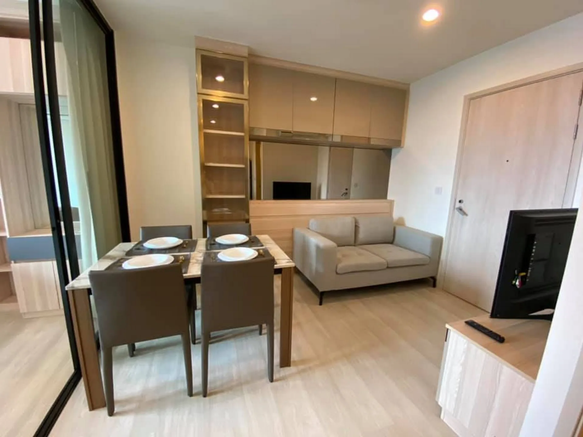 Property photos for LIFE Asoke - Rama 9