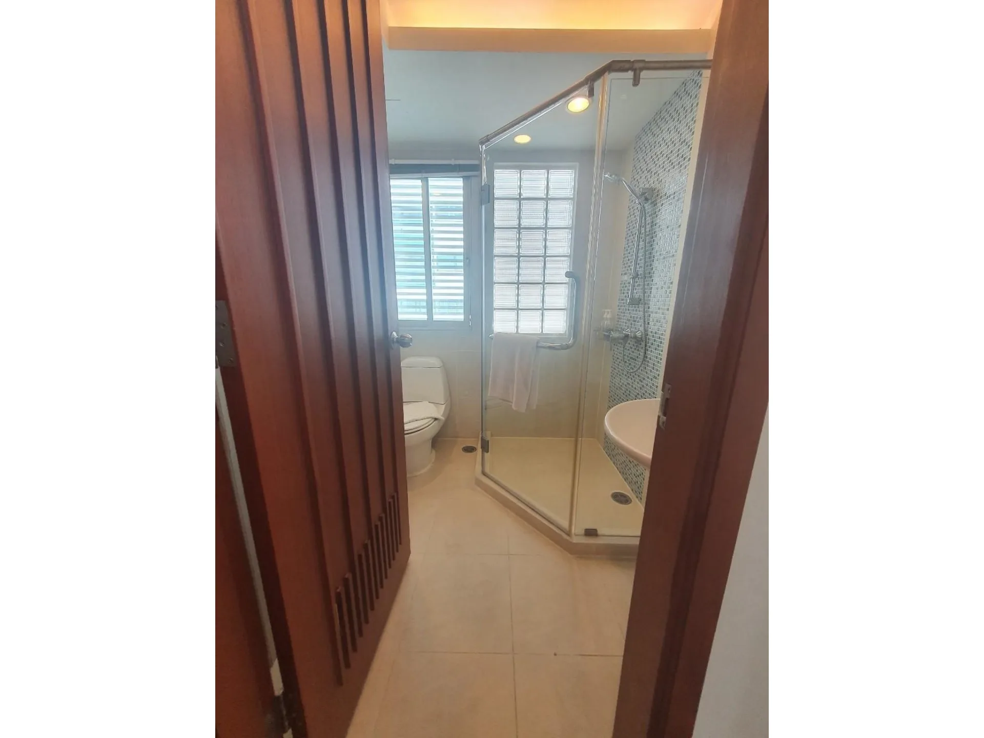 Property photos for Sathorn Gallery Residences