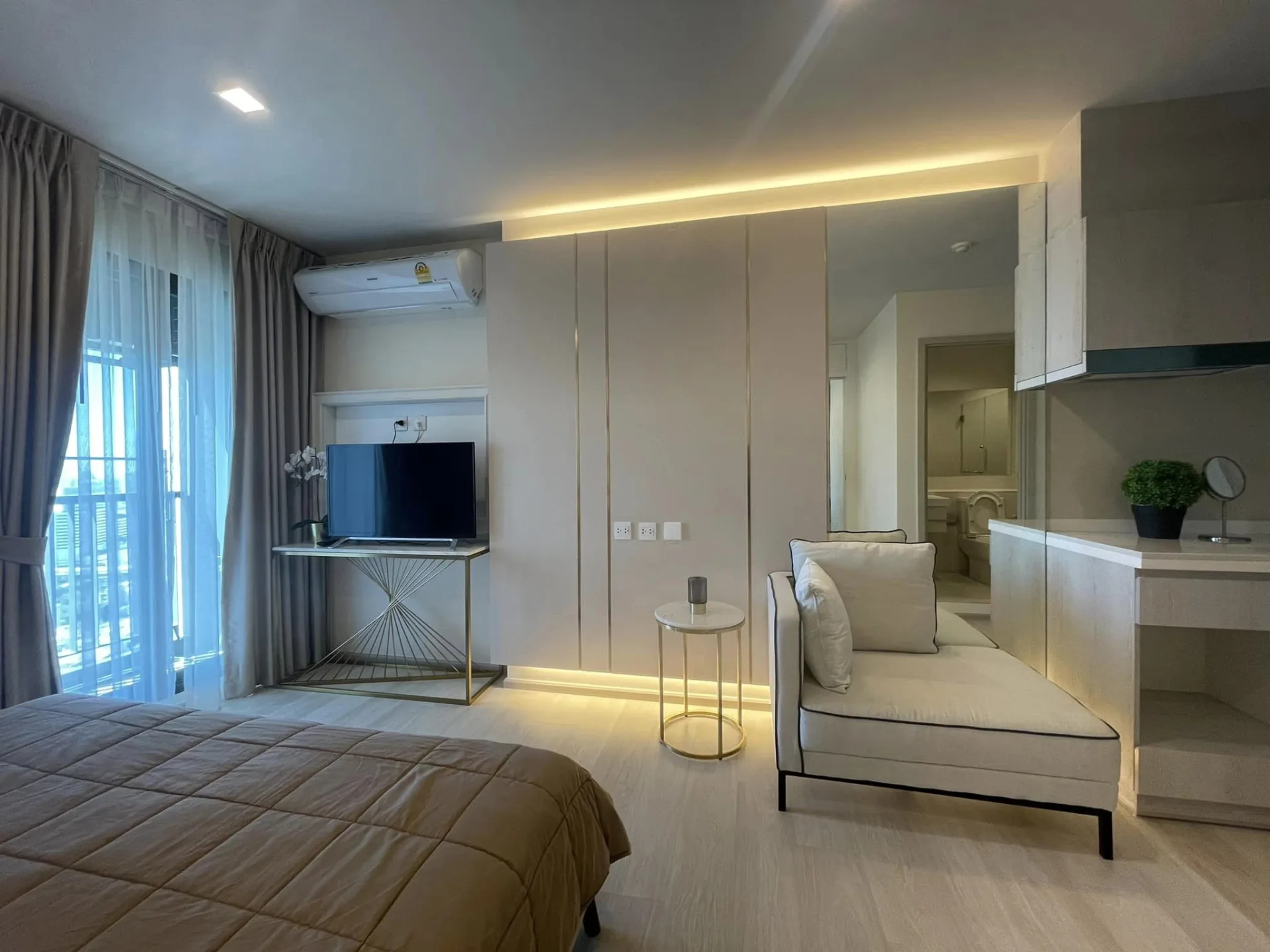 Property photos for Life One Wireless